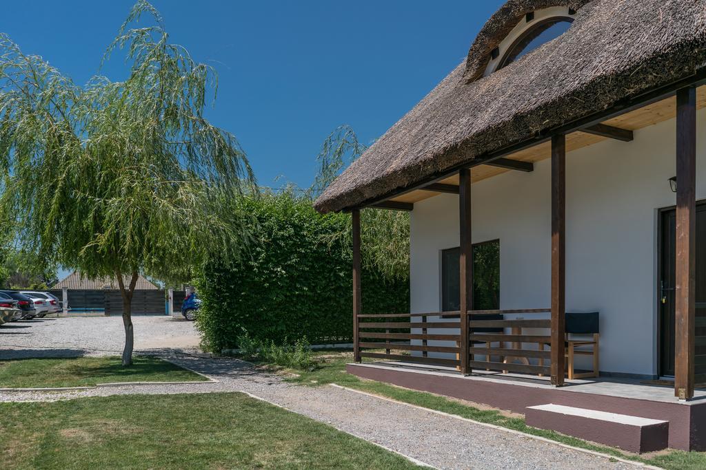 Hotel Casa Patru Anotimpuri Dunavăţu de Jos Exterior foto
